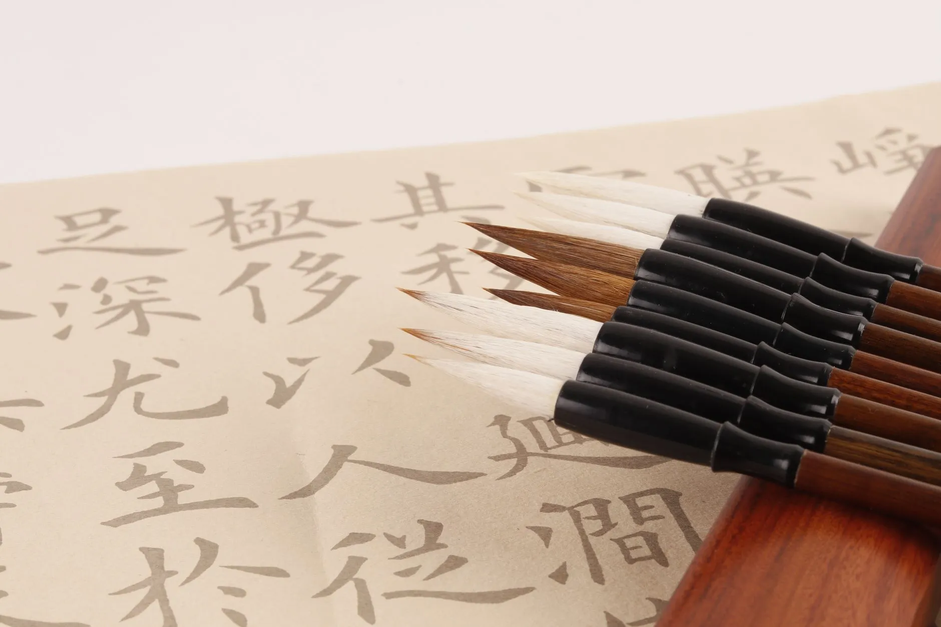 东阳黄杨木雕佛像定制流程与工艺标准详解