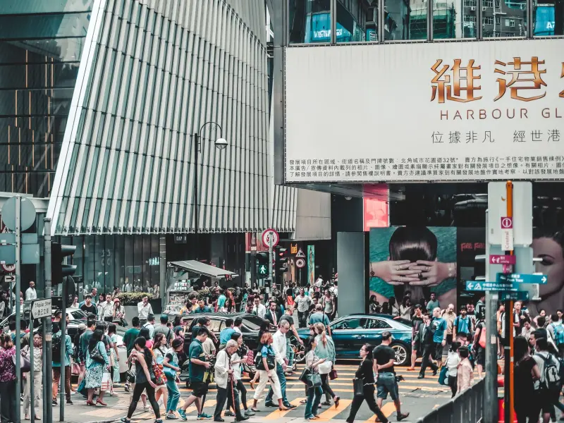 黄杨木雕文房摆件与佛像雕刻的选材差异及工艺对比