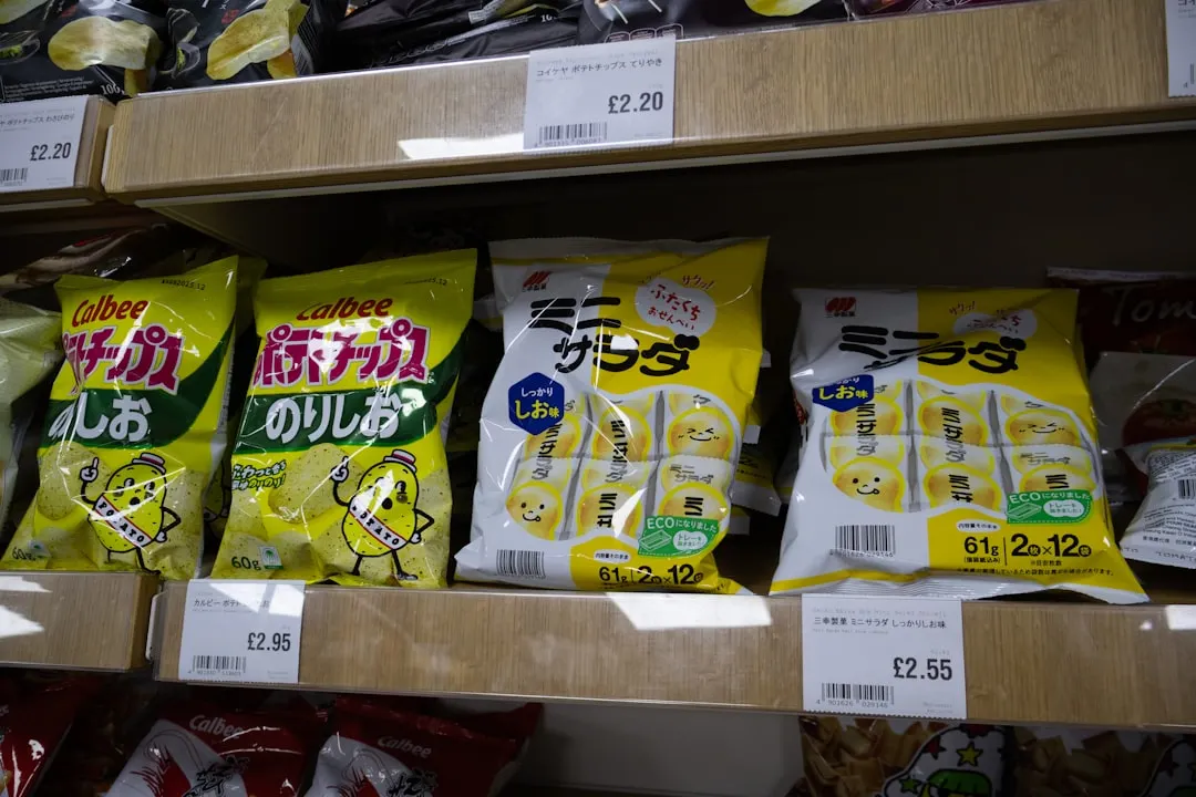 东阳木雕文房摆件材质对比：黄杨木与红木差异分析
